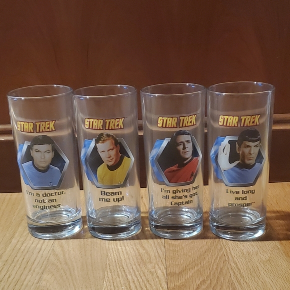 Unused Star Trek Collectable Glasses set of 4 - Picture 1 of 16